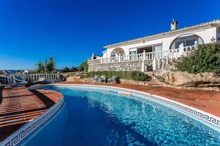 Amazing Sea Views Villa From Sotogrande